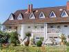 Gy�ngyi H�z - Balatonf�ldv�r; sz�ll�s t�pusa: vend�gh�z