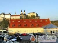 Tap� Fogad� �s Kir�lyi �tterem - Veszpr�m