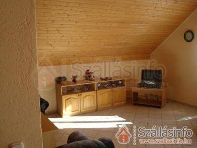 Villa Lelle (D�l-Dun�nt�l > Somogy megye > Balatonlelle)