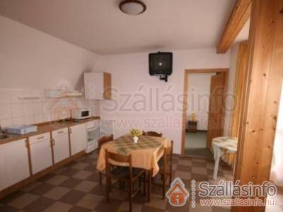 Apartmanház 61985 (West Transdanubien > Zala megye > Balatongyörök)