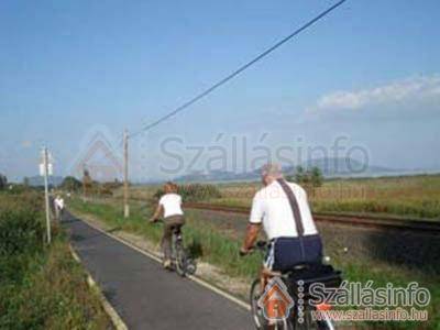 Apartmanház 61985 (Nyugat-Dunántúl > Zala megye > Balatongyörök)