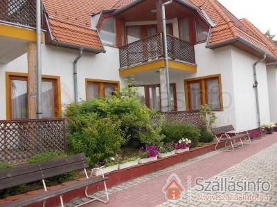 Apartmanház 61985 (West Transdanubian > Zala megye > Balatongyörök)