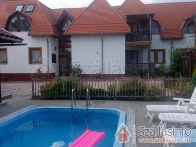 Apartmanház 61985 (West Transdanubian > Zala megye > Balatongyörök)