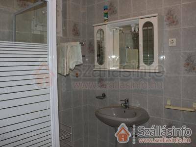 Apartmanház 63526 (West Transdanubien > Zala megye > Zalakaros)