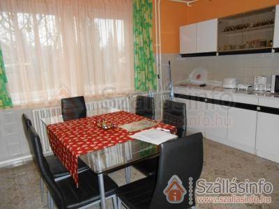 Adél Apartman (West Transdanubien > Vas megye > Sárvár)