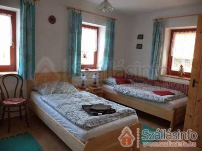 Almafa Vendégház (Közép-Dunántúl > Komárom-Esztergom megye > Aka)