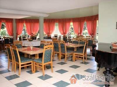 Arborétum Hotel (South Transdanubian > Baranya megye > Harkány)
