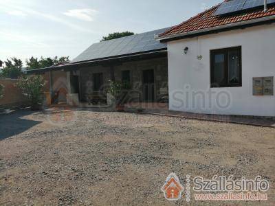 Cinege Vendégház (Nord Ungarn > Borsod-Abaúj-Zemplén megye > Tolcsva)