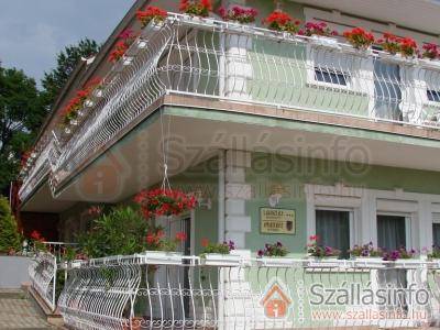 Csilla Apartmanház (West Transdanubian > Zala megye > Zalakaros)