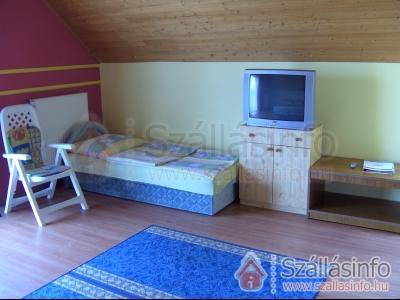 Csombó Apartman (West Transdanubian > Zala megye > Hévíz)
