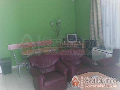 Dorina Apartmanház (Süd Transdanubien > Somogy megye > Siófok)