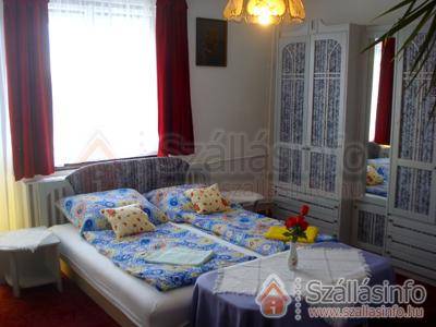 Elisoria Apartmanház (West Transdanubian > Zala megye > Cserszegtomaj)