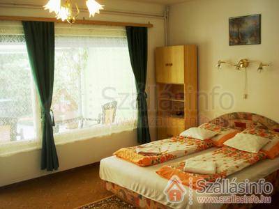 Elisoria Apartmanház (Nyugat-Dunántúl > Zala megye > Cserszegtomaj)