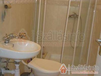 Fehér Hintó Apartmanház (Nord Ungarn > Borsod-Abaúj-Zemplén megye > Miskolctapolca)