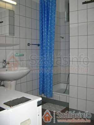 Harka Apartmanház (West Transdanubian > Győr-Moson-Sopron megye > Harka)