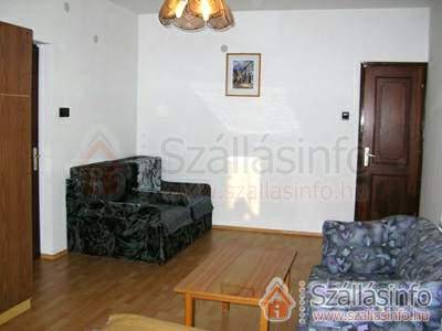 Harka Apartmanház (West Transdanubien > Győr-Moson-Sopron megye > Harka)