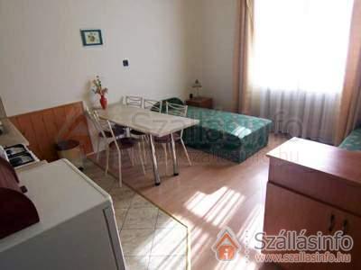 Herczeg Sétány Apartmanház (Nord Ungarn > Borsod-Abaúj-Zemplén megye > Miskolctapolca)