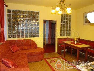 HoldLux Apartmanok (West Transdanubian > Vas megye > Sárvár)