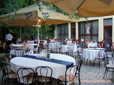 Hotel Agora (Süd Transdanubien > Baranya megye > Siklós)