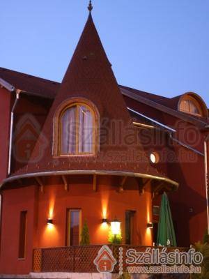 Hotel Laroba**** (Zentral Transdanubien > Veszprém megye > Alsóörs)