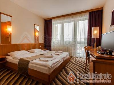 Prémium Hotel Panoráma**** (South Transdanubian > Somogy megye > Siófok)