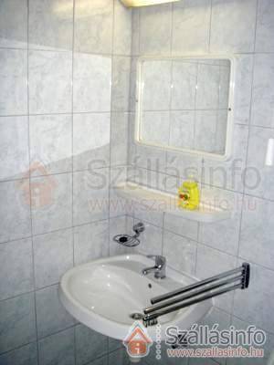 Hotel Solero** (Süd Transdanubien > Somogy megye > Siófok)