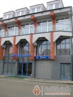 Hotel Uno*** (South Plain > Bács-Kiskun megye > Kecskemét)