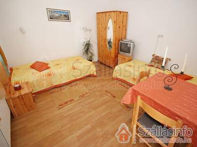 Hungária Apartmanház (Dél-Dunántúl > Baranya megye > Pécs)