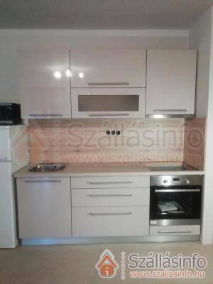 Nikola Apartman Udvari Medence (South Transdanubian > Somogy megye > Siófok)