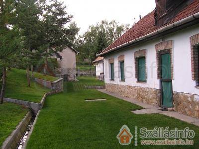 Karszt Szálló (North Hungary > Borsod-Abaúj-Zemplén megye > Aggtelek)