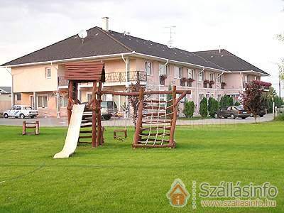 Kincsem Wellness Hotel*** (Central Transdanubian > Komárom-Esztergom megye > Kisbér)