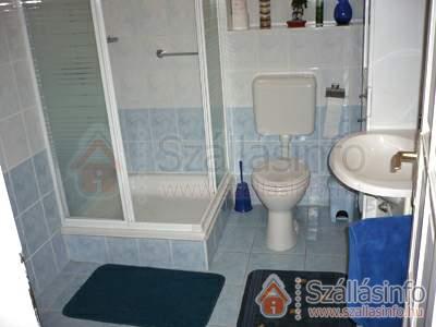 Klára Apartman (Süd Transdanubien > Baranya megye > Harkány)