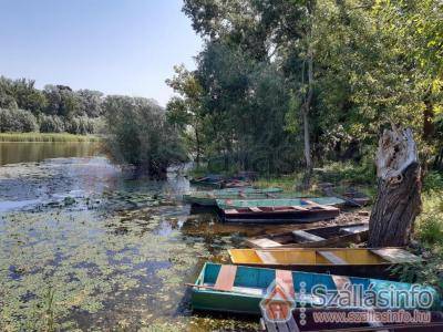 Lakilak pihenőház a Holt-Tisza partján (Dél-Alföld > Bács-Kiskun megye > Lakitelek)