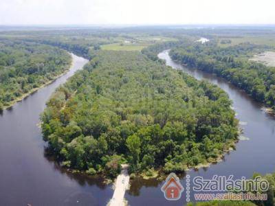 Lakilak pihenőház a Holt-Tisza partján (Dél-Alföld > Bács-Kiskun megye > Lakitelek)