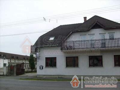 Paprika Vendégház (South Transdanubian > Baranya megye > Harkány)