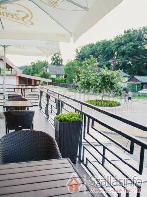 Parton Hotel & Bowling (South Plain > Bács-Kiskun megye > Tiszakécske)