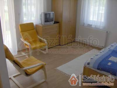 Petra Apartmanház (West Transdanubian > Zala megye > Kehidakustány)