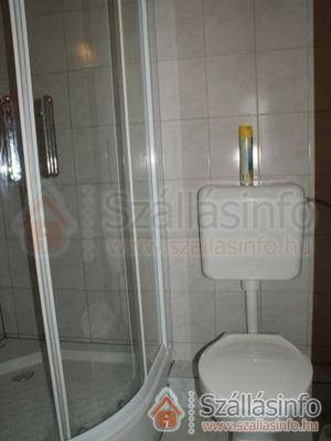 Pipacs Apartmanház (South Transdanubian > Somogy megye > Balatonboglár)