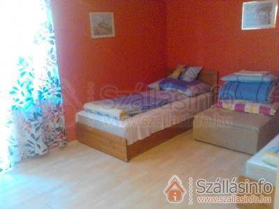 Pipacs Apartmanház (South Transdanubian > Somogy megye > Balatonboglár)