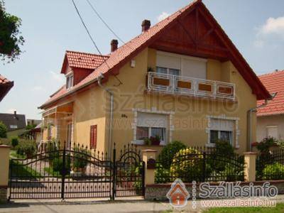 Piroska Családi Apartmanház (South Transdanubian > Baranya megye > Harkány)