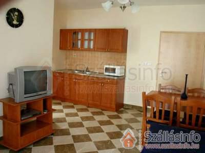 Regina Apartman (West Transdanubian > Győr-Moson-Sopron megye > Hegykő)