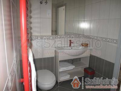 Riviéra Rooms Vendégszobák (Nyugat-Dunántúl > Győr-Moson-Sopron megye > Mosonmagyaróvár)