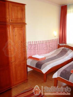 Royal Apartmanház (North Plain > Hajdú-Bihar megye > Hajdúszoboszló)