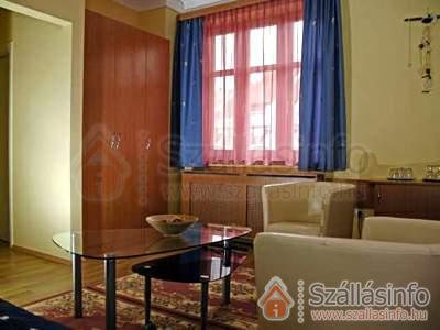 Villa Sakura Panzió (Nyugat-Dunántúl > Győr-Moson-Sopron megye > Sopron)