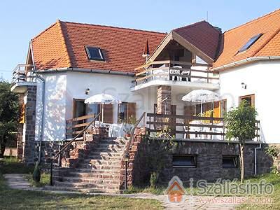 Vöröskő Apartmanház (Central Transdanubian > Veszprém megye > Révfülöp)