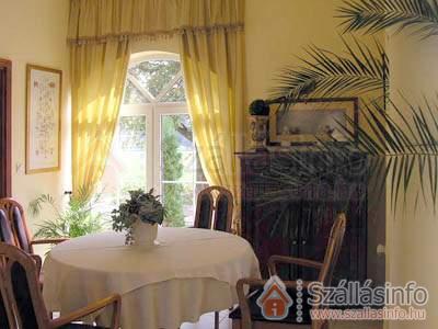Hotel Xavin*** Restaurant-Wellness (South Transdanubian > Baranya megye > Harkány)