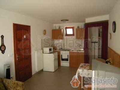 Zöld Oázis Apartmanház (West Transdanubien > Zala megye > Hévíz)